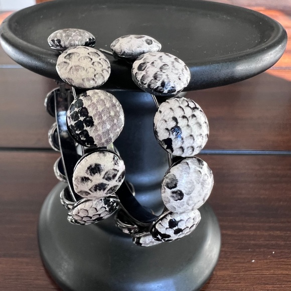 Marlyn Schiff Jewelry - Marlyn Schiff Black & White Snake Print Hoop  Earrings